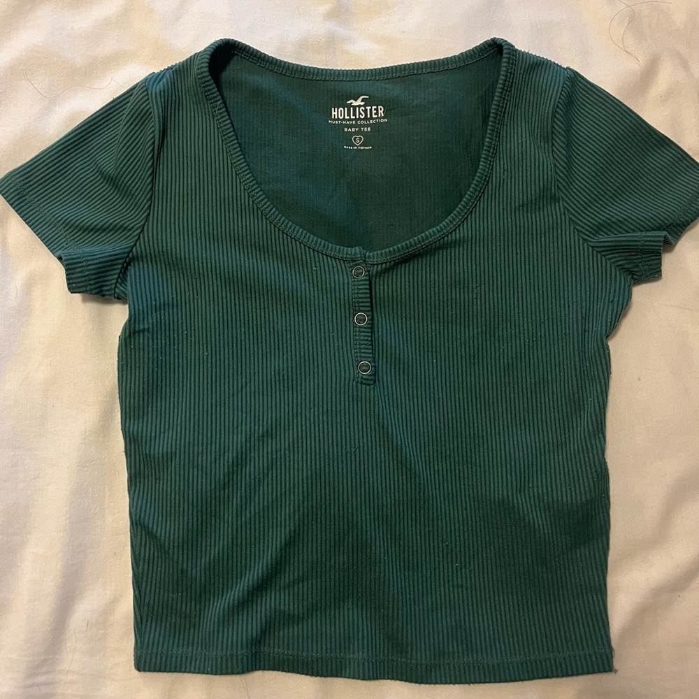 Hollister baby tee